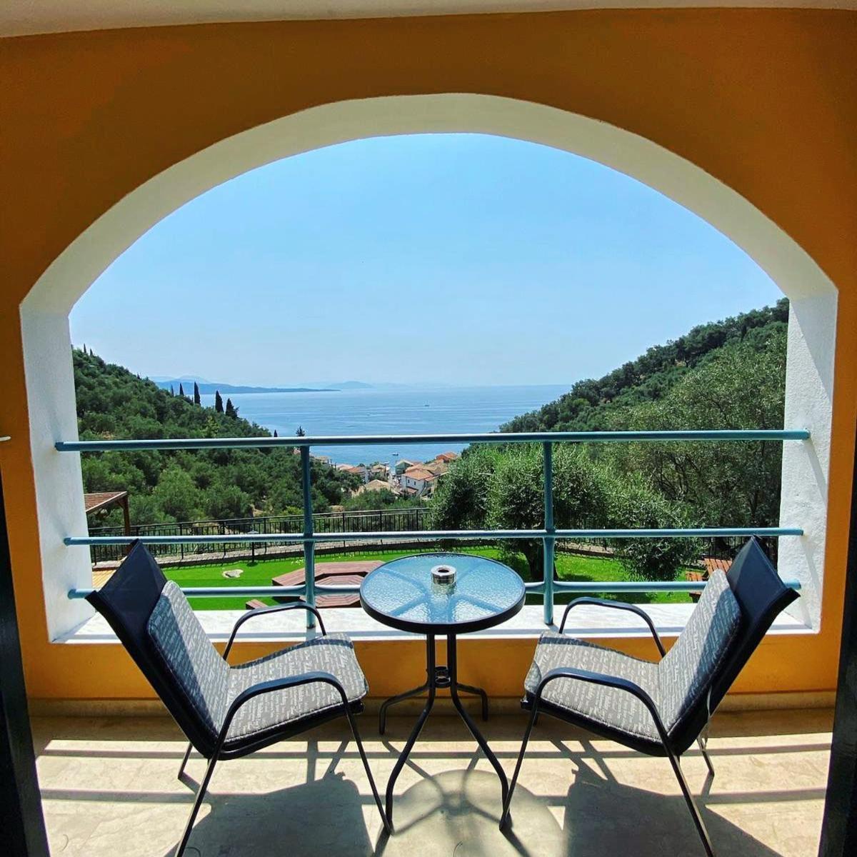 Silent Bay Apartments Katávolos 外观 照片
