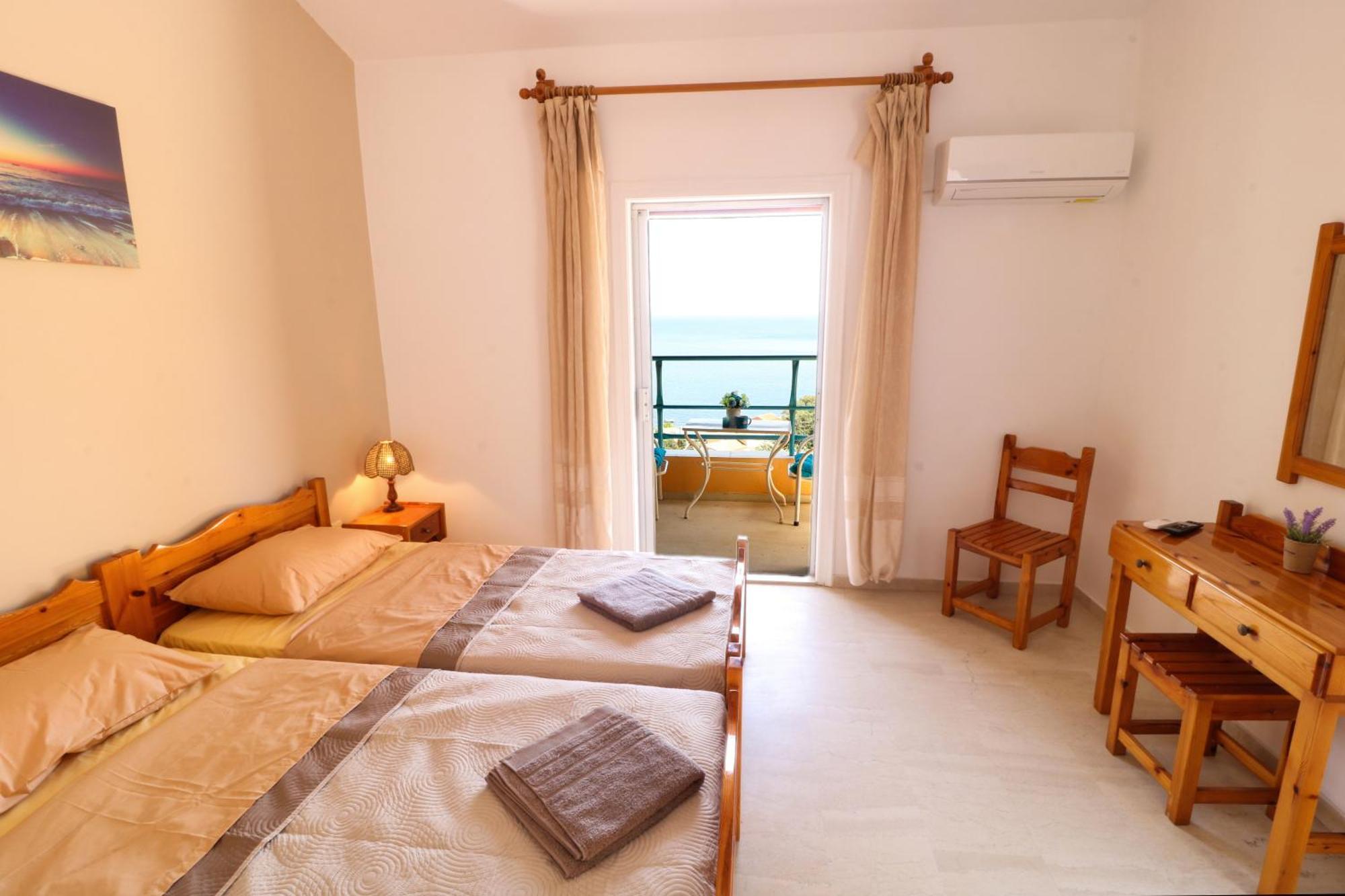 Silent Bay Apartments Katávolos 外观 照片