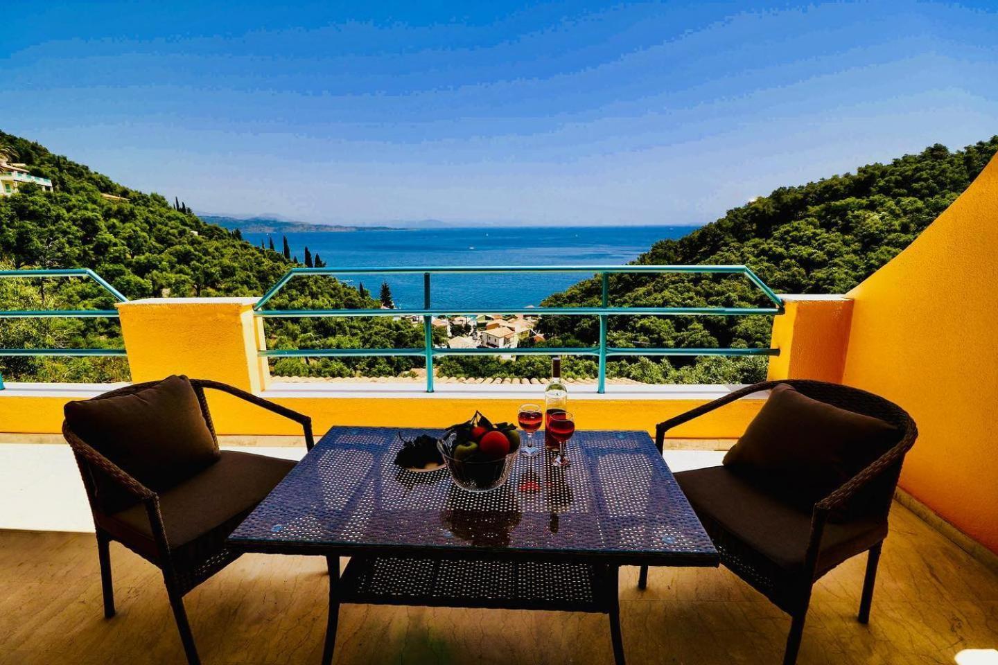 Silent Bay Apartments Katávolos 外观 照片