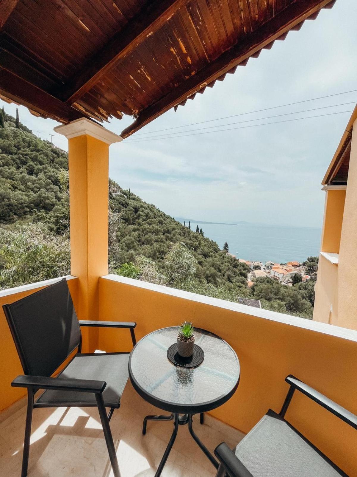 Silent Bay Apartments Katávolos 外观 照片
