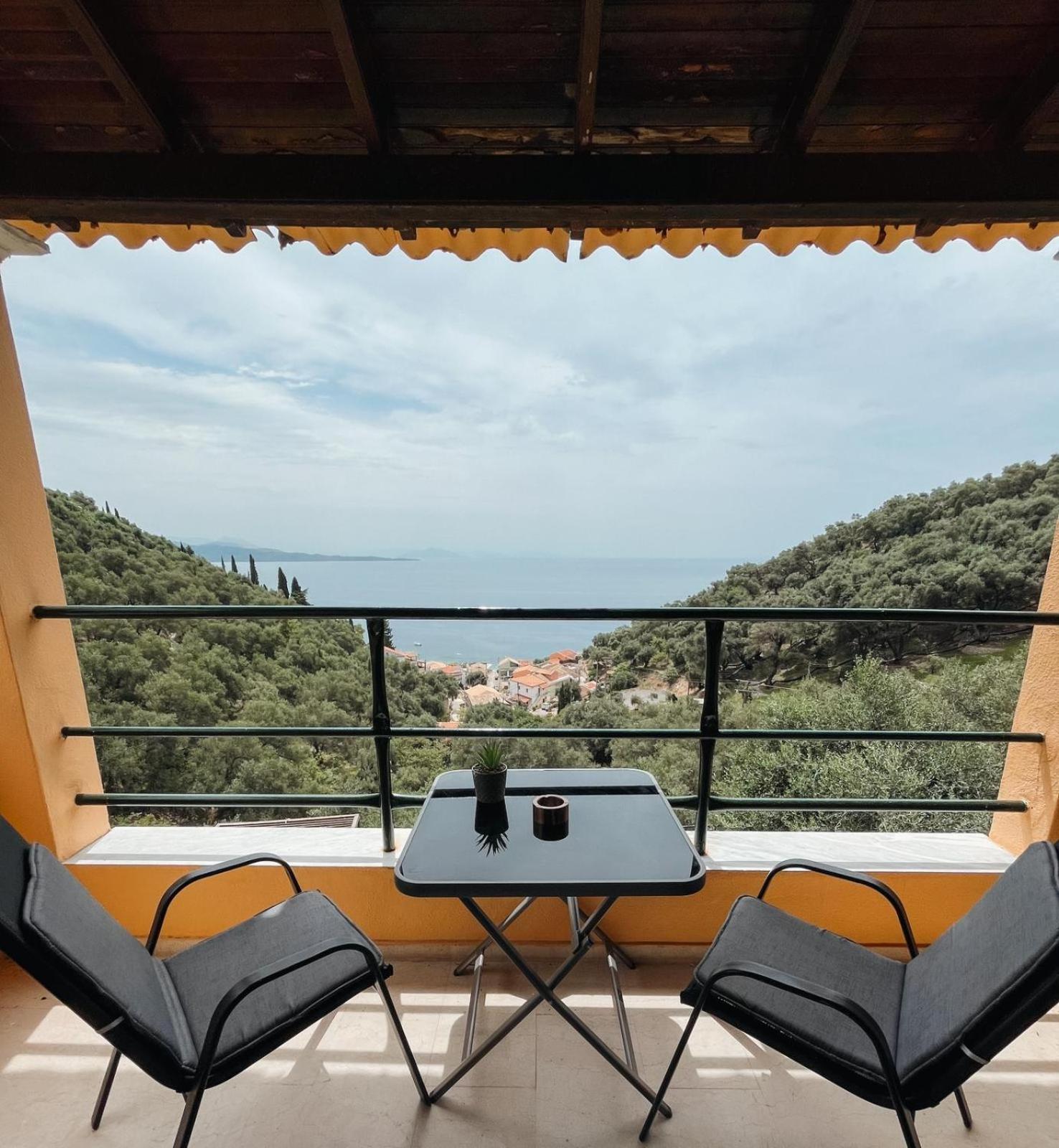 Silent Bay Apartments Katávolos 外观 照片