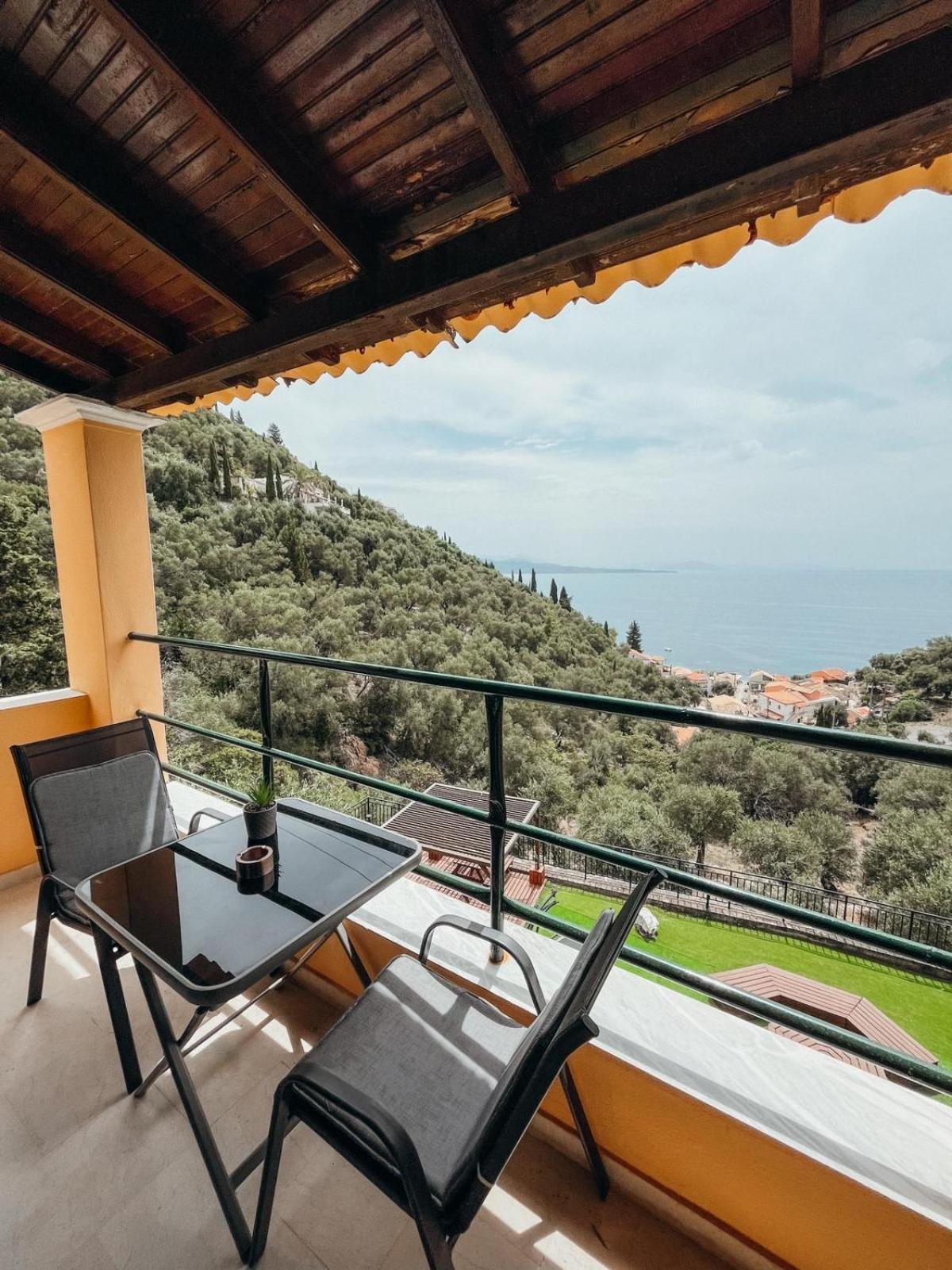 Silent Bay Apartments Katávolos 外观 照片