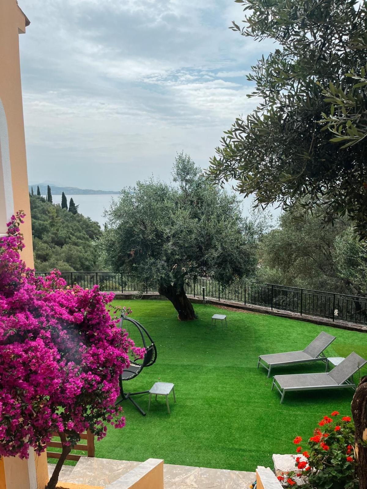 Silent Bay Apartments Katávolos 外观 照片